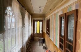 Casă parter, cu teren aferent de 868 mp, situată în Șimnicu de Sus - Duțulești