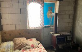 Casă semifinisată P+M cu teren aferent de 320mp situată în cartierul Popoveni