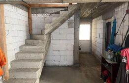 Casă semifinisată P+M cu teren aferent de 320mp situată în cartierul Popoveni