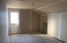 Casă semifinisată P+M cu teren aferent de 320mp situată în cartierul Popoveni