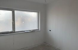 Casă nouă mediteranean cu 4 dormitoare situată în zona Damila/Selgros