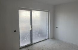 Casă nouă mediteranean cu 4 dormitoare situată în zona Damila/Selgros