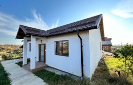 Casă parter la cheie, 104 mp utili, 500/1000 mp teren, Plaiul Vulcănești