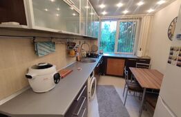 Apartament cu 3 camere decomandat, etajul 1, zona Stomatologie-Rotonda 