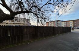 Teren intravilan 1.727 mp, de 28 Apartamente, 1 Mai