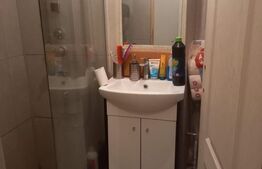 Apartament de 2 camere, 40 mp, semidecomandat,Craiovita, zona Orizont