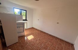 Casa cu 5 camere,  curte 650 mp, zona Bariera Valcii