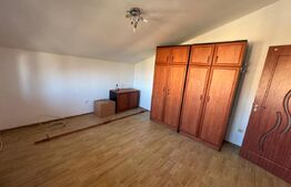 Casa cu 5 camere,  curte 650 mp, zona Bariera Valcii