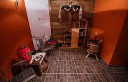 Casa cu 6 camere, 250 mp, zona Bordei