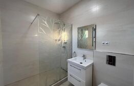 Casă 354 mp utili cu hală 228 mp, teren 1.881 mp, Malu Mare