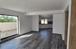 Casa la cheie P+E, 4 dormitoare, 510 mp teren Ford/Hamat