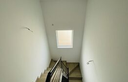 Casă P+1E, la cheie, zona Bariera Vâlcii