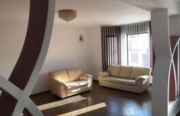 Casa moderna, 5 camere, 230 mp, zona Ford