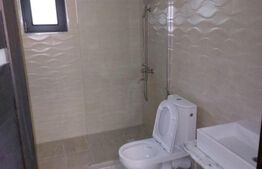 Apartament 3 camere, 74 mp, 2 bai, boxa, zona Sidney