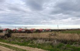 Teren intravilan 3.800 mp, zonă liniștită, Malu Mare