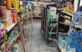 Spatiu comercial, 61 mp, zona Rovine