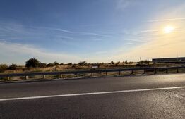 Teren intravilan, 44.421 mp, utilități la front, deschidere de + 130 m, Cârcea