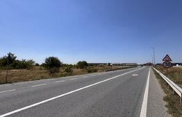 Teren intravilan, 44.421 mp, utilități la front, deschidere de + 130 m, Cârcea