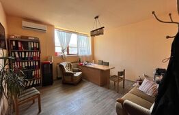 OPORTUNITATE! 8 hale de peste 16.000 mp, teren intravilan 4,5 ha, Brădești