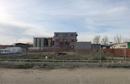 Teren intravilan de 2.195 mp, toate utilitățile, Valea Roșie