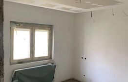 Spatiu comercial de tip apartament, 5 camere, 2 intrari, zona 1 Mai