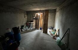 Casă la rosu, 100 mp utili, 1000 mp teren, zona Șimnicu de Sus