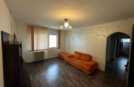 Apartament de 2 camere, 52 mp, zona Posta din Rovine