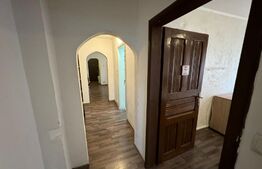 Apartament de 2 camere, 52 mp, zona Posta din Rovine