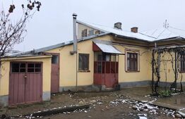 Casă bătrânească 100 mp utili,cu toate utilitățile,teren1.045 mp,Șimnicul de Jos