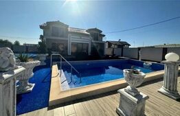 Casa superlux 200mp, 3 dormitoare zona Balta Verde