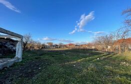 Teren intravilan de vanzare Podari 982 mp