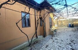 3 Case individuale , teren 860 mp, Isalnita