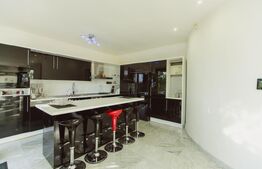 Casa superbă, zona Selgros, finisaje premium, 300 mp utili, 1000 mp teren!
