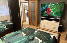 Apartament 3 camere, Centru, zona Pietonala/Casa de Pensii