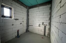 Casă semi-finisată P + E, 111 mp utili, teren 339 mp, Pielești, zona Magnolia