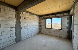 Casă semi-finisată P + E, 119 mp utili, teren 339 mp, Pielești, zona Magnolia