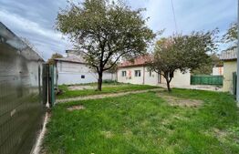 Casă pe parter 84 mpc, pe un teren de 697 mp, front 18 m, CENTRU