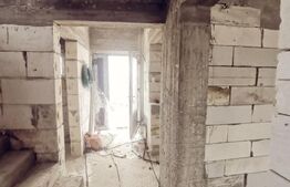 Casa deosebita, P+E, 130 mp utili și 245 mp teren, zona Ford!