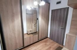 Apartament de 2 camere, 80 mp, centrala termica, parcare, zona Centrala