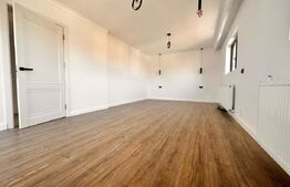 Oportunitate!! Casa in Simnicul de Jos la strada asfaltata cu toate utilitatile