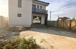 Oportunitate!! Casa in Simnicul de Jos la strada asfaltata cu toate utilitatile