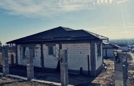 Casa parter, 100 mp utili si 419 mp teren, vedere panoramica, Simnicu de jos!