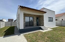 Casă pe parter la cheie, 106 mp construiți, teren 300 mp, zona Selgros