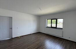 Casă pe parter la cheie, 106 mp construiți, teren 300 mp, zona Selgros