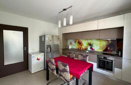 Casă în regim P+E+M, 130 mp², curte privată, zona Romanești