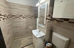 Apartament cu 3 camere, 72 mp utili, cartier Rovine