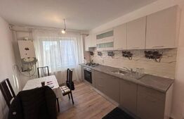 Apartament cu 3 camere, 72 mp utili, cartier Rovine