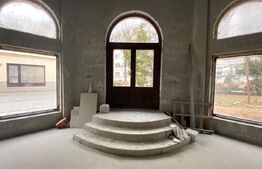 Spatiu comercial, 500 mp, zona Centrul Vechi