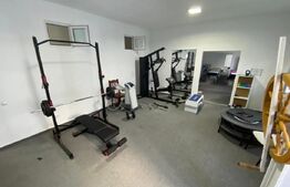 Spatiu pretabil activități medicale, aparatura inclusă, parcare privata, Centru