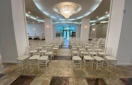 Spatiu comercial, 404 mp, zona centrala, parcare privata